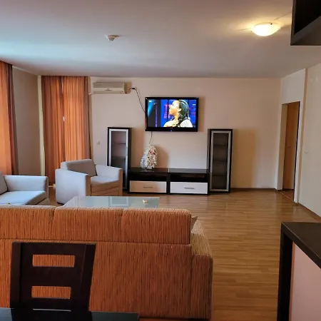 Iglika 2 Bedrooms *